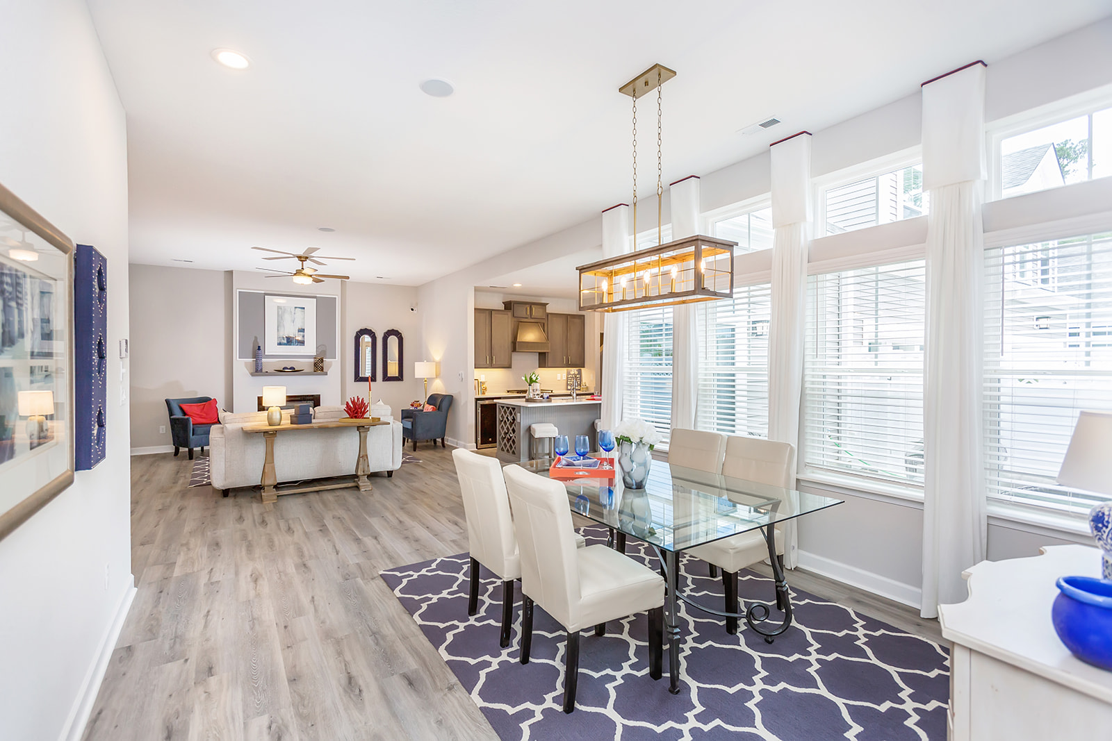 DIning room view of the Tuscany model